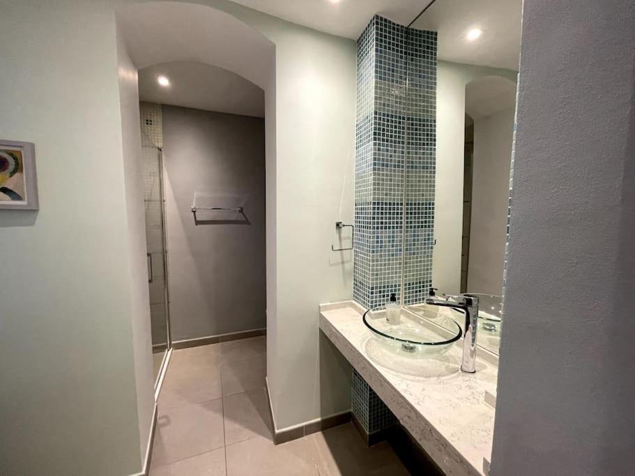 Appartamento Stylish 2Br Contemporary Design Perfect Vacation Gibilterra Esterno foto